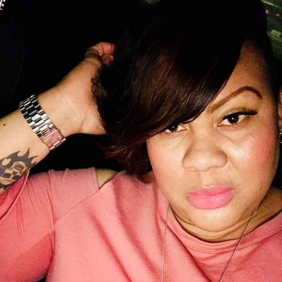 Meet your Posher, Tracey - Picture 1 of 1